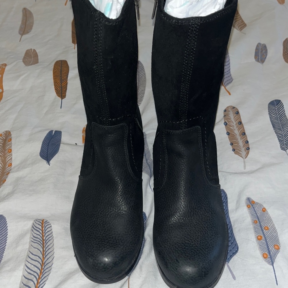 Super comfy ugg boots